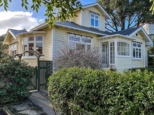 7 Cooper Street, Karori
