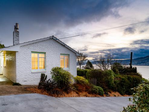 21 Jane Street, Macandrew Bay