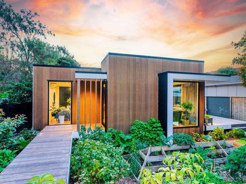 76 Tennis Court Road, Raumati South
