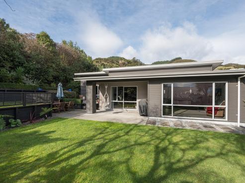 8 Frenchay Drive, Atawhai