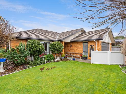 8 Solstone Drive, Solway