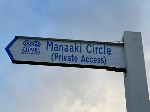 15 Manaaki Circle, Paparoa