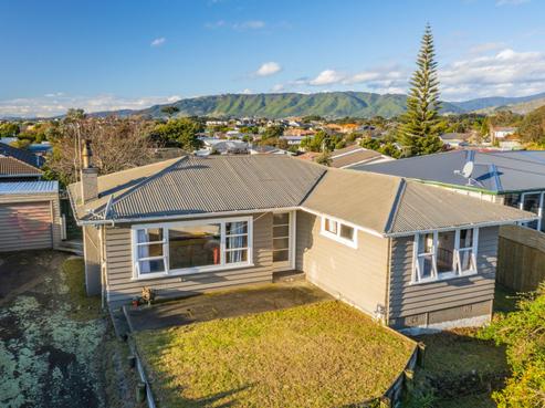 51 Mazengarb Road, Paraparaumu Beach