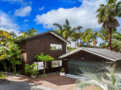 266 Okura River Road, Long Bay