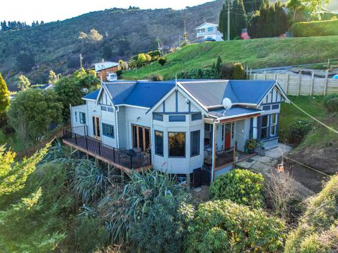 7 Manuka Street, Ravensbourne