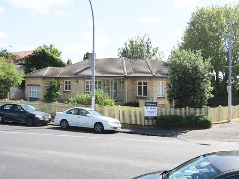 1 Te Aroha Street, Hamilton East