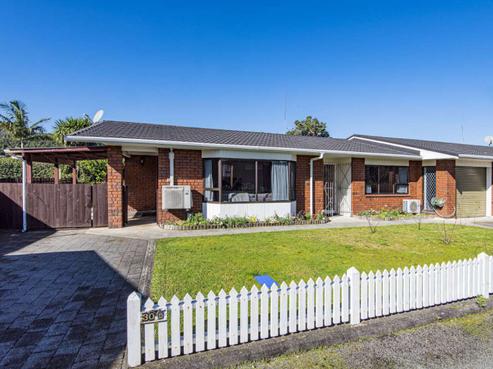 30D Elizabeth Street, Kensington