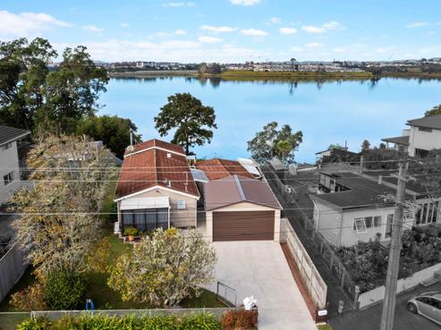 41 Ferry Parade, Herald Island