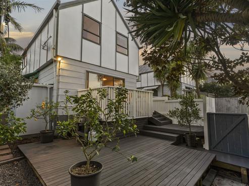 1/80 Taumata Road, Sandringham