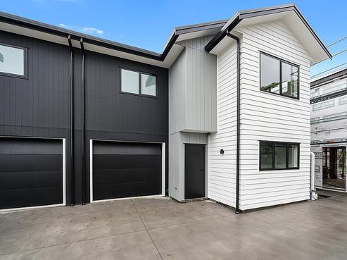 1167 High Street, Taita
