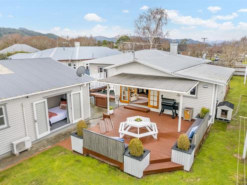 8 Sutherland Avenue, Silverstream