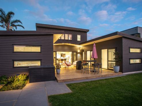 302 Graham Street, Whangamata