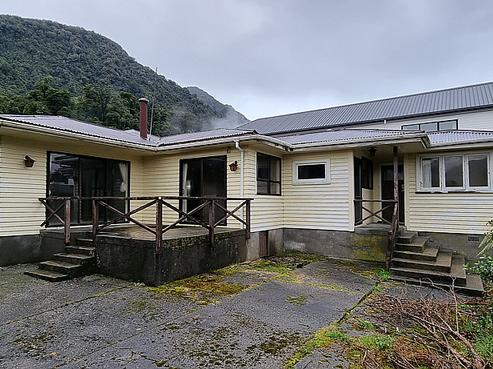 19 Cron Street, Franz Josef Glacier
