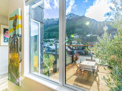 1 Broadview Rise, Fernhill/Sunshine Bay