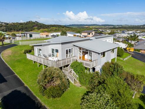 9 Marram Place, Mangawhai Heads