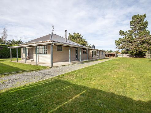 2309 Main South Road, Burnham