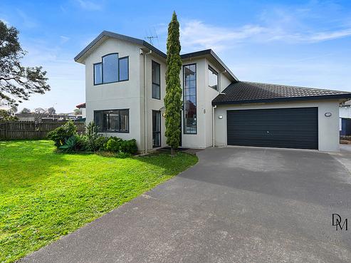 8 Bellville Drive, Clendon Park