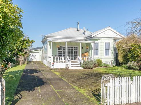 17 Ramsay Street, Frankton