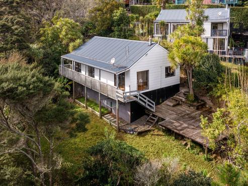 59 Pemberton Avenue, Bayview
