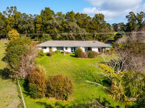 398 Owhiwa Road, Parua Bay