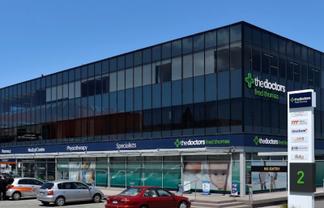 High-quality refurbished office