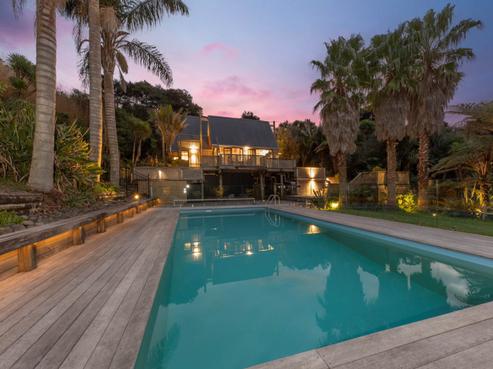 208 Carter Road, Oratia