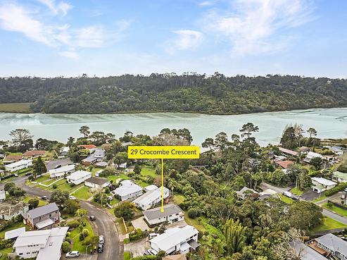 29 Crocombe Crescent, Beach Haven