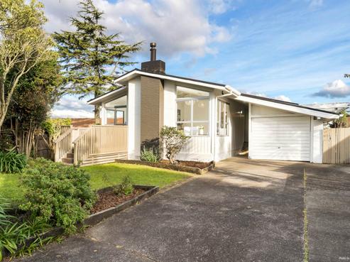 9 Rene Place, Sunnyhills