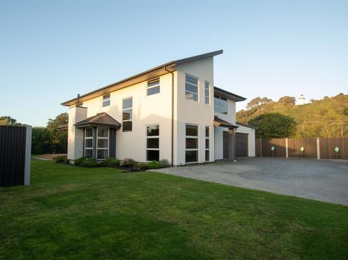 14 Richards Drive, Hokitika