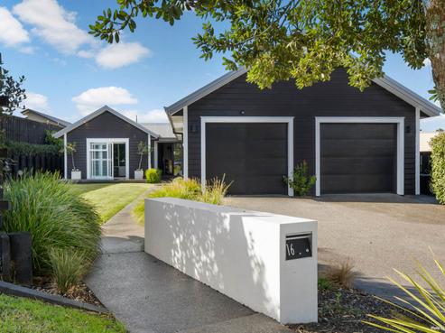 16 Stockyard Crescent, Pukekohe