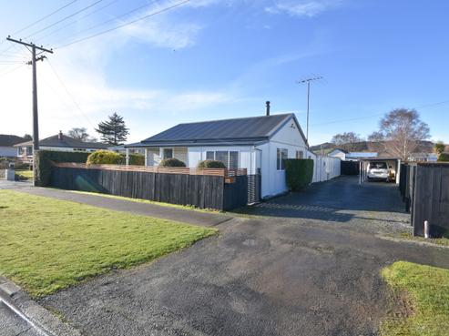 37 Chaucer Street, Milton