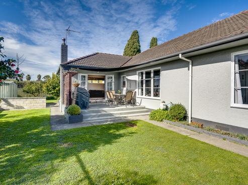 117 Main Road, Clive
