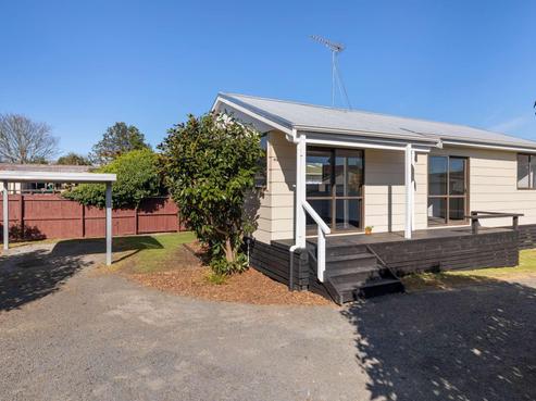67A Kahikatea Drive, Melville