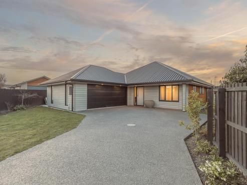 8 Payne Court, Lincoln