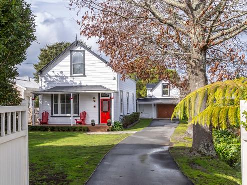 143 Main Street, Greytown