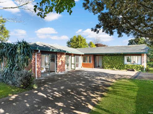 21 Brookesmith Drive, Waiuku