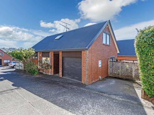 37C Fields Parade, Oteha