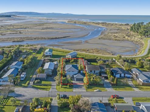 12 Swindells Road, Waikuku Beach