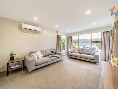 15 Timaru Grove, Kelson