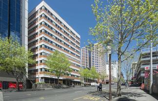 Vacant Possession Full Floor Plate + 3 Car Parks