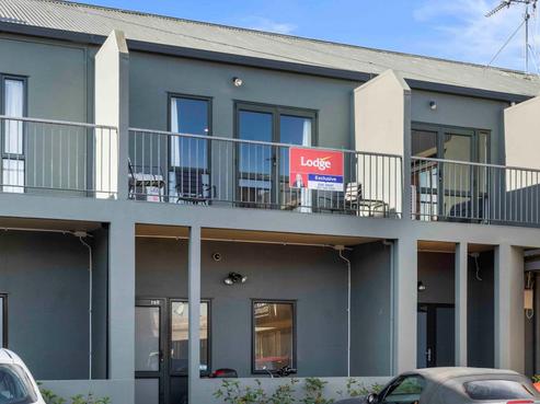 15D Hood Street, Hamilton Central