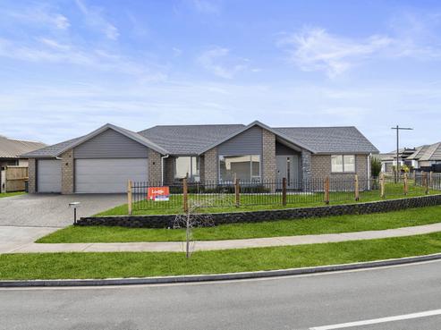 2 Sydney Place, Flagstaff