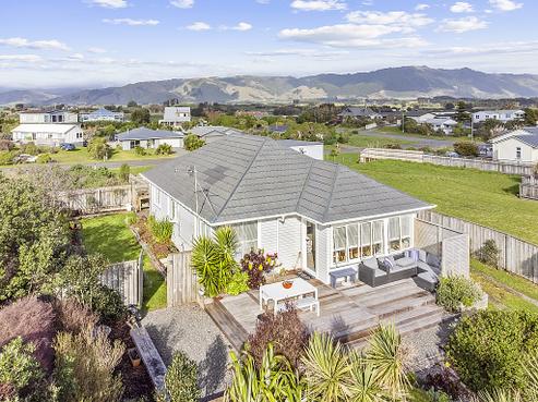 64 Dixie Street, Te Horo