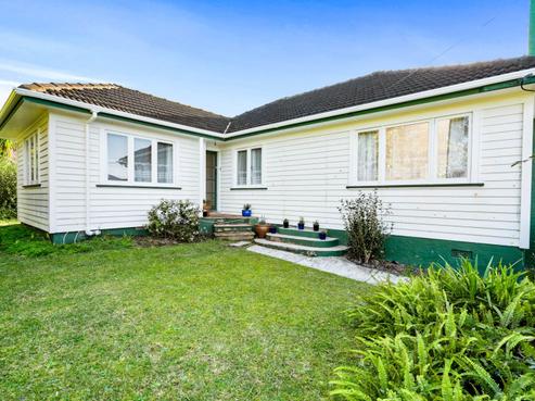 98 Anzac Road, Morningside