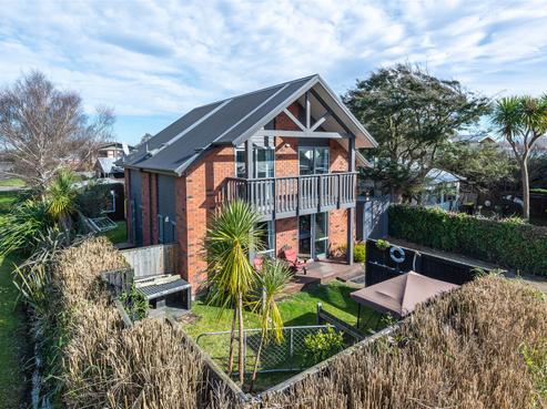 121 Park Terrace, Waikuku Beach