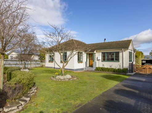 14 Goodger Street, Waipukurau and Surrounds