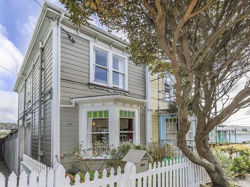 290 Rintoul Street, Berhampore