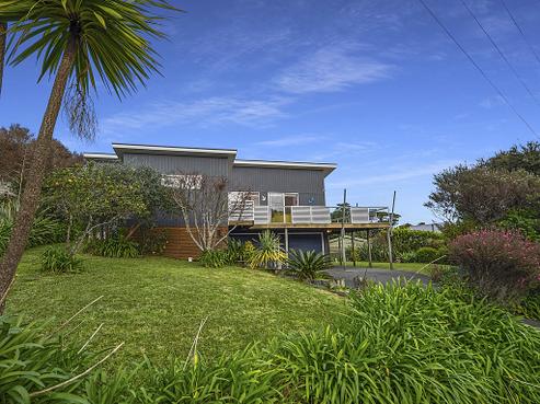 10 Laika Avenue, Ti Point
