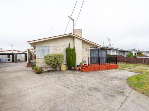 109 Whatawhata Road, Dinsdale