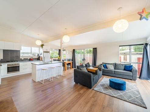 303 Wellington Road, Wainuiomata